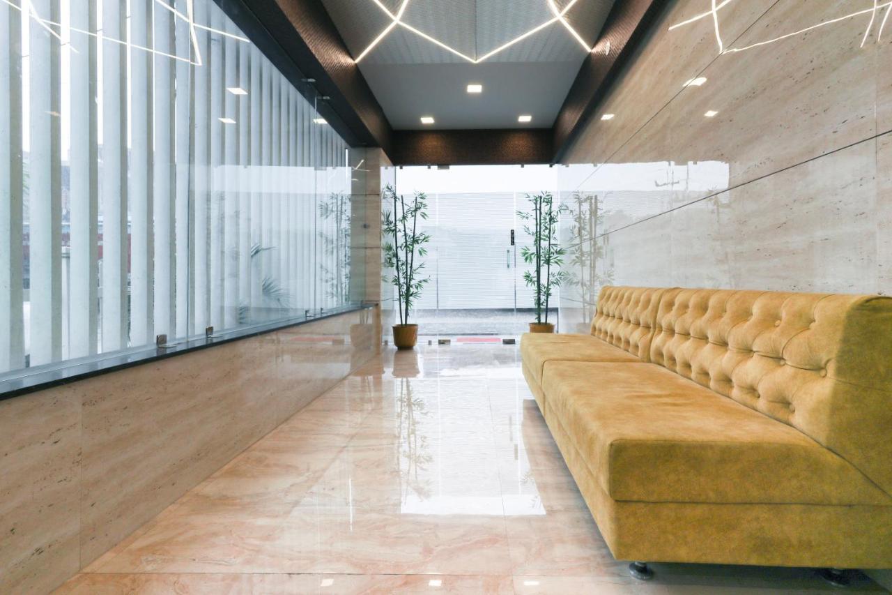 Oyo 60577 Sukhmani Residency Hotel Indore Bagian luar foto